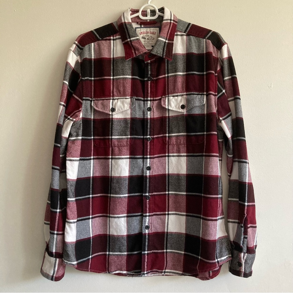 AE men’s flannel shirt